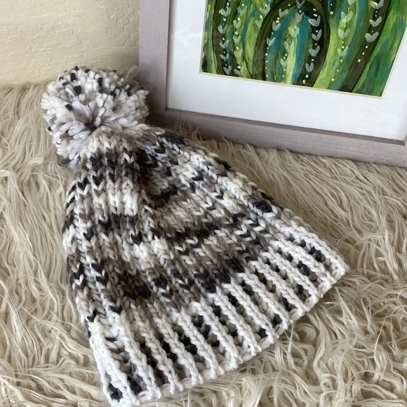 Knit beanie - Picture 3 of 6